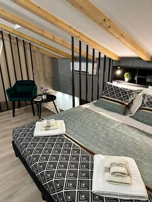 Villa Domus 25 Aeroporto di Catania Fontana Rossa Casa vacanze